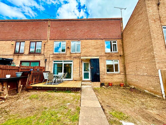 3 Bedroom Terraced House To Rent In Garland Mount, Sheffield, S20