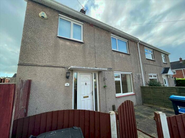 3 Bedroom Semi-Detached House To Rent In Wilmslow Drive, Ellesmere Port, CH66