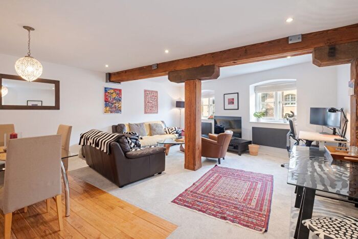 2 Bedroom Flat For Sale In Mill Street, London, SE1