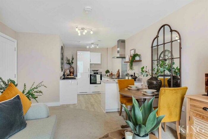 2 Bedroom Retirement Property For Sale In Priory Place, Studley, B80