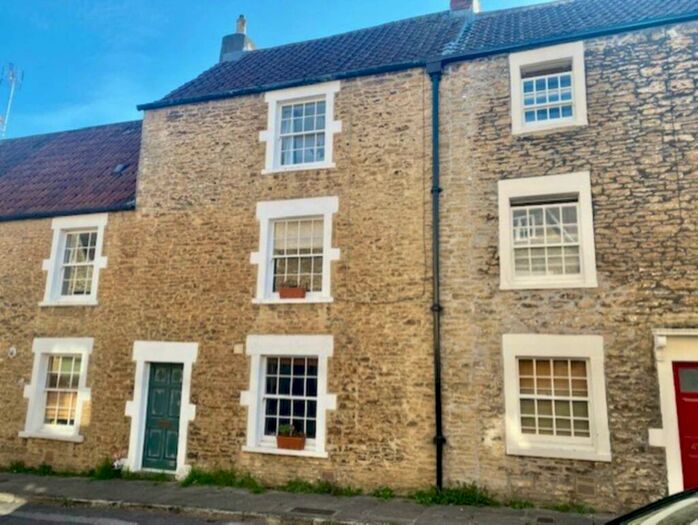 3 Bedroom Terraced House To Rent In Naishs Street, Frome, BA11
