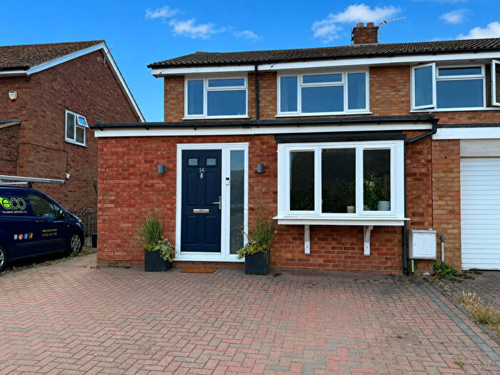 3 Bedroom Semi-Detached House For Sale In Hitchin Road, Upper Caldecote, Biggleswade, SG18