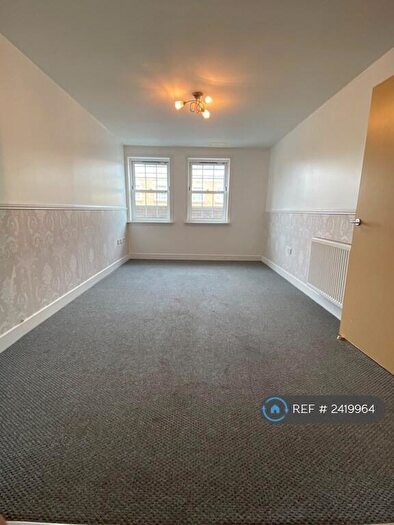 2 Bedroom Flat To Rent In Sandlewood Court, Maidstone, ME16