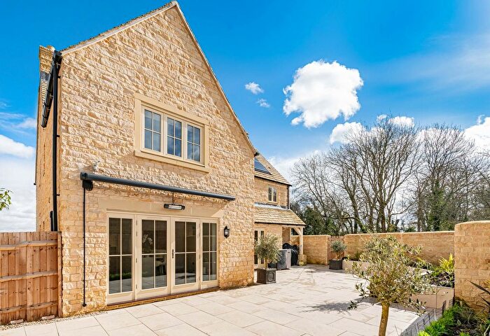 4 Bedroom Detached House For Sale In Oak Road, Down Ampney, Cirencester, Gloucestershire, GL7