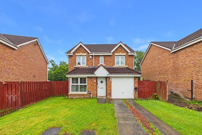 4 Bedroom Detached House For Sale In George View, Wishaw, ML2