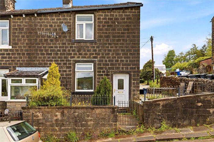 2 Bedroom End Of Terrace House For Sale In Winewall Lane, Winewall, Colne, Lancashire, BB8
