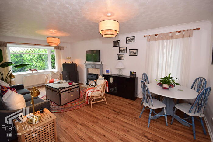 3 Bedroom Bungalow For Sale In Anchor Way Lytham St Annes Lancashire, FY8