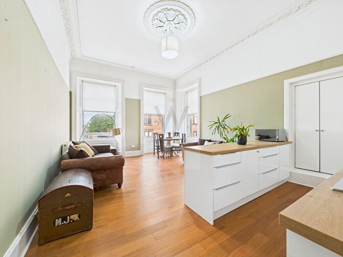 2 Bedroom Flat For Sale In Lynedoch Street, Glasgow, G3