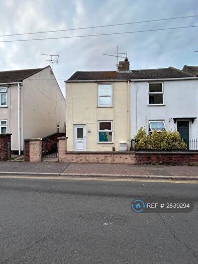 2 Bedroom Semi-Detached House To Rent In Englands Lane, Gorleston, NR31