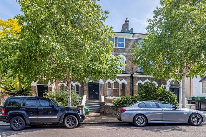 2 Bedroom Flat For Sale In Huddleston Road, Tufnell Park, N7