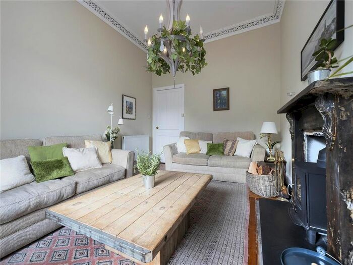 2 Bedroom Flat To Rent In , St Stephen Street, Edinburgh, EH3