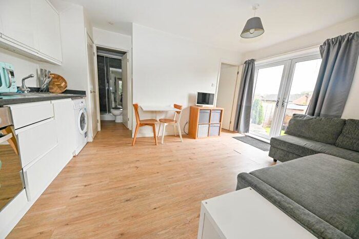 1 Bedroom Flat To Rent In Arragon Court, Waterlooville, PO7