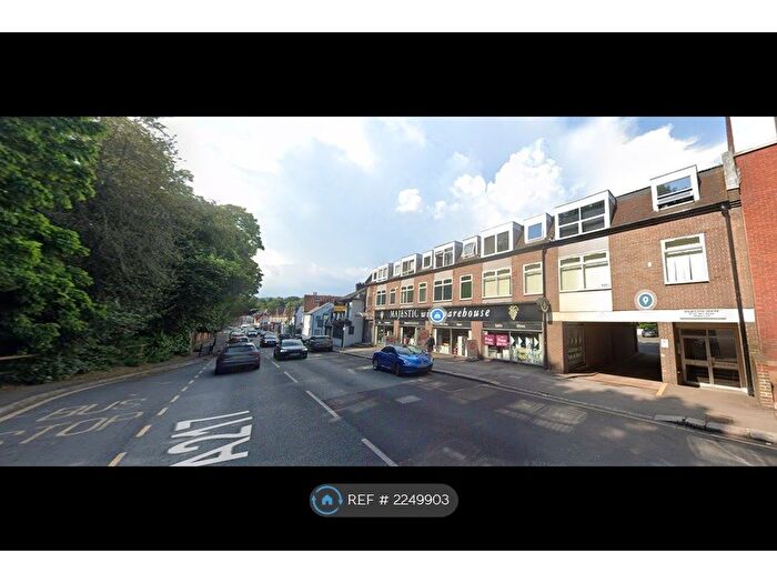 Studio To Rent In Bell Street, Reigate, RH2