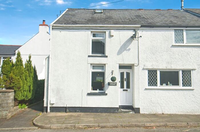 3 Bedroom End Of Terrace House For Sale In Waunhir Cottages, Efail Isaf, Pontypridd, CF38