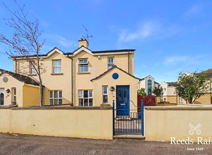 3 Bedroom Semi-Detached House For Sale In Rodgers Bay, Carrickfergus, BT38