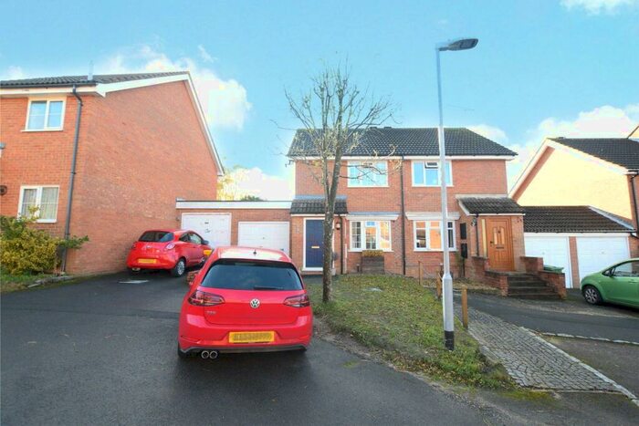 2 Bedroom Semi-Detached House To Rent In Acacia Avenue, Owlsmoor, Sandhurst, Berkshire, GU47