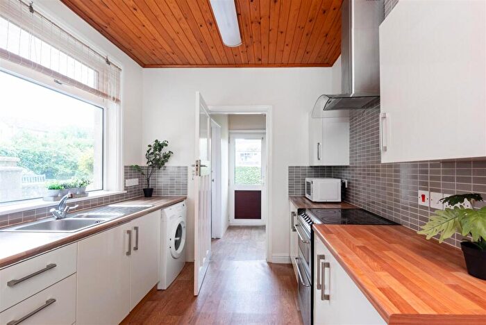 4 Bedroom Semi Detached House To Rent In Mount Road, Southdown, Bath, BA2