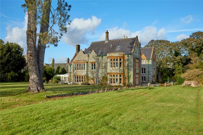 4 Bedroom Property For Sale In The Manor, Banbury Road, Moreton Pinkney, Daventry NN11