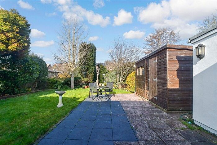 3 Bedroom Detached Bungalow For Sale In Queens Road, Littlestone, Kent, TN28