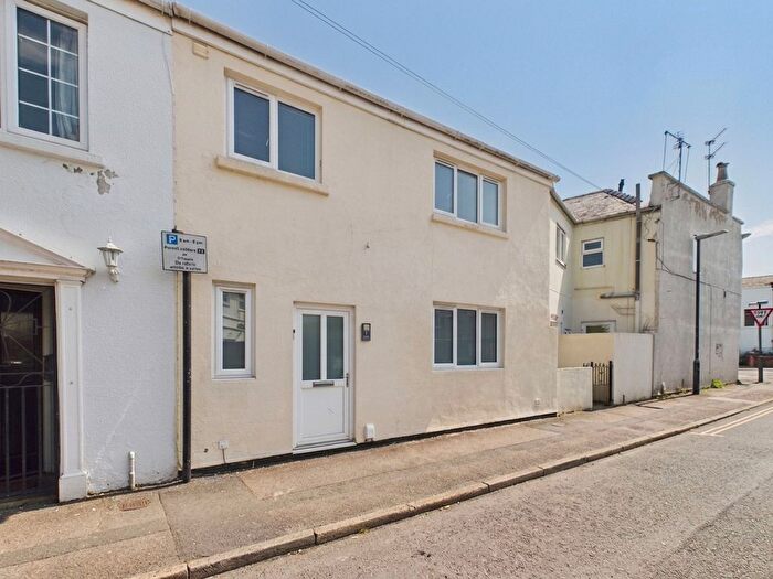 2 Bedroom Semi Detached House For Sale In Andover Road, Cheltenham, GL50