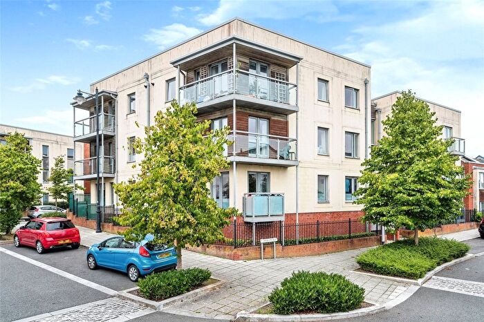 2 Bedroom Flat For Sale In Phelps Road, Plymouth, Devon, PL1