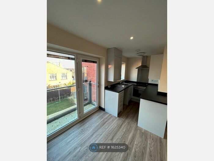 1 Bedroom Flat To Rent In Burgess Road, Leicester, LE2