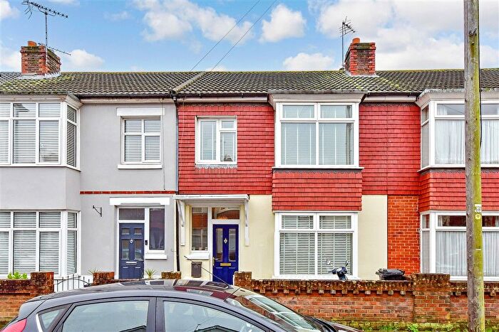 3 Bedroom Terraced House For Sale In Battenburg Avenue, Portsmouth, Hampshire, PO2