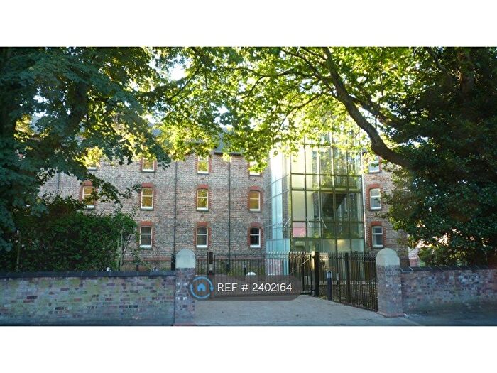 Studio To Rent In Brantingham Road, Whalley Range, Manchester, M16