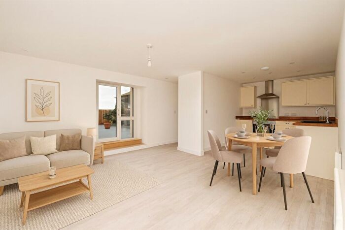 2 Bedroom Apartment For Sale In Coburg Place, Weymouth, DT4