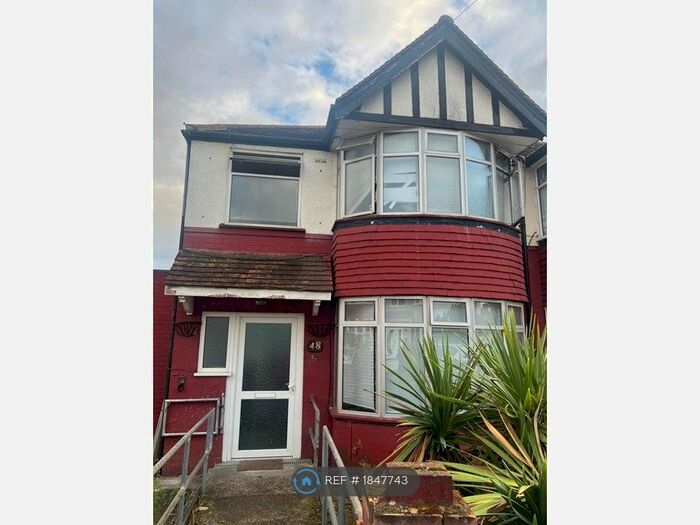 4 Bedroom Semi-Detached House To Rent In Lancelot Crescent, Wembley, HA0