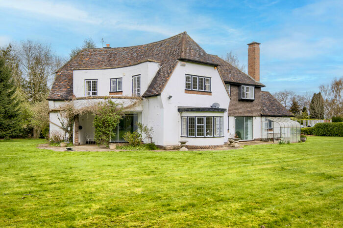 4 Bedroom Detached House To Rent In Stoneleigh Road, Leamington Spa, CV32