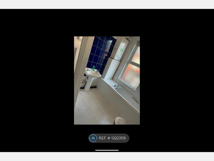 2 Bedroom End Of Terrace House To Rent In Hayleigh Avenue, Leeds LS13