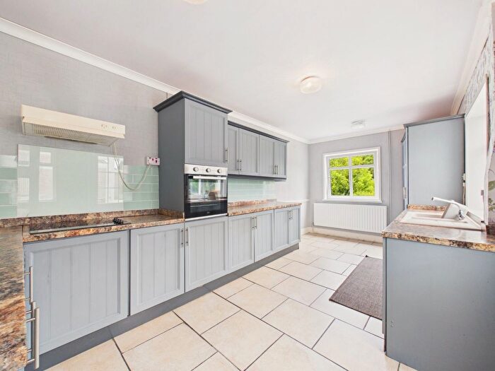4 Bedroom Semi-Detached House For Sale In Barton-Upon-Humber, Lincolnshire, DN18