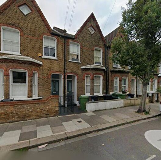 2 Bedroom Detached House To Rent In Hugon Road, Fulham, London, United Kingdom, SW6