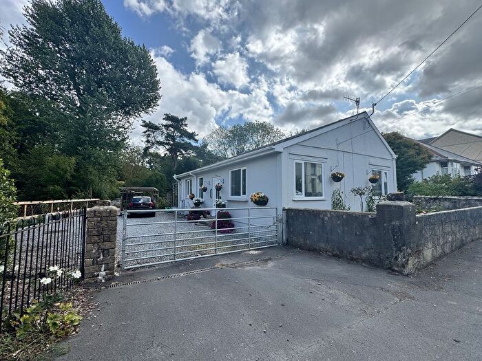 2 Bedroom Detached Bungalow For Sale In Heol Y Gors, Cwmgors, Ammanford, Carmarthenshire., SA18