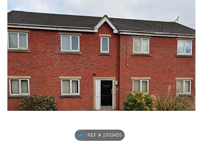 2 Bedroom Flat To Rent In Kingsbridge Court, Blackburn, BB2