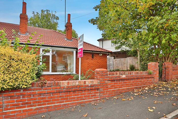 2 Bedroom Semi-Detached Bungalow For Sale In Monk Bridge Mount, Leeds, LS6