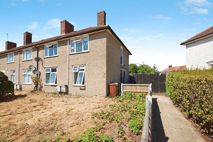 1 Bedroom Maisonette For Sale In Haskard Road, Dagenham, RM9