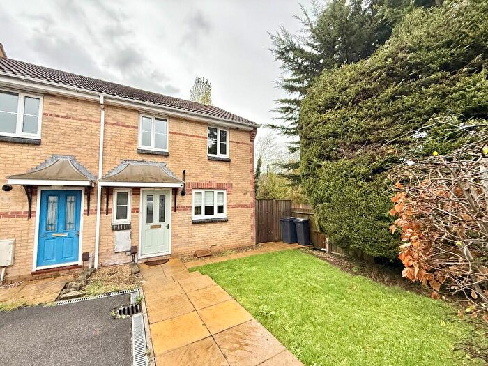 3 Bedroom End Of Terrace House To Rent In Goldenleas Drive, Bournemouth, Dorset, BH11