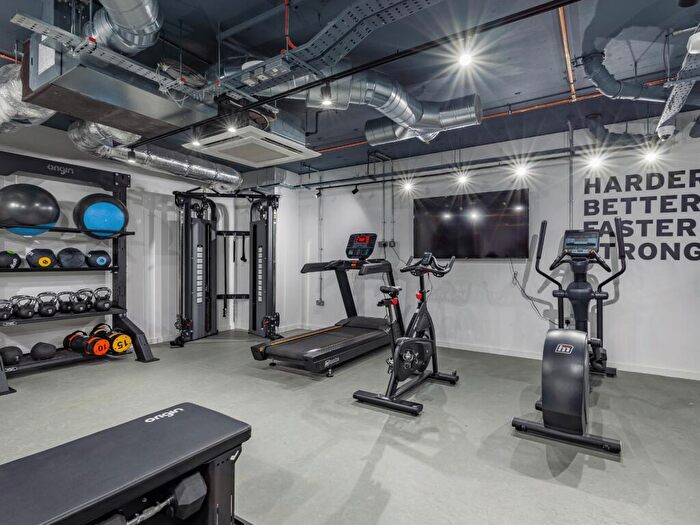 Studio To Rent In High Street, Swansea, SA1