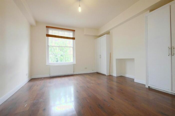 1 Bedroom Flat To Rent In Hanley Road, Finsbury Park, N4