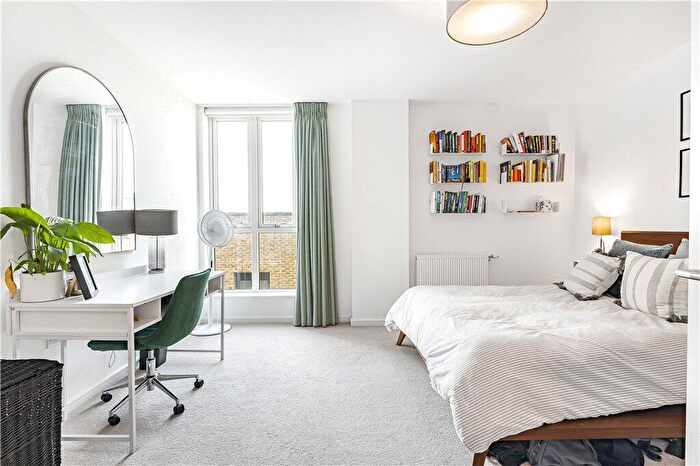 2 Bedroom Apartment To Rent In Nellie Cressall Way, London, E3