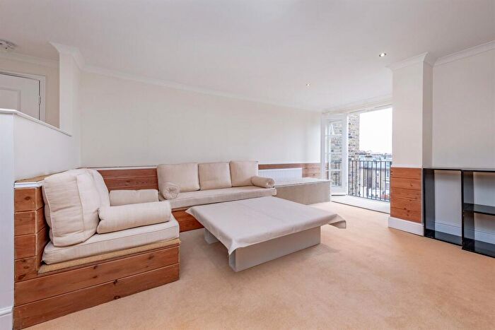 2 Bedroom Flat To Rent In Harcourt Terrace, Chelsea, SW10