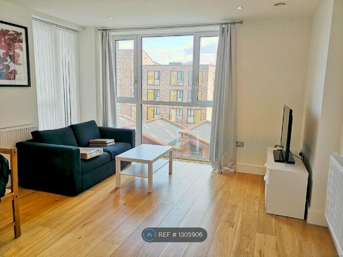 1 Bedroom Flat To Rent In Caxton Street North, London E16