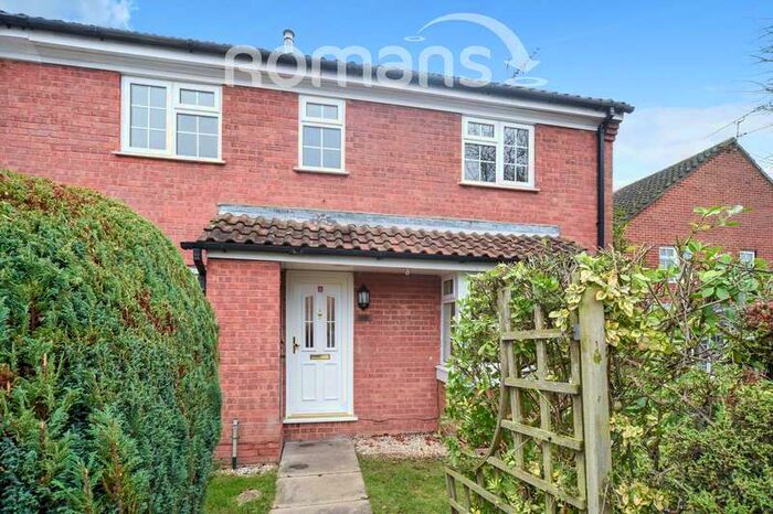 2 Bedroom Terraced House To Rent In Bedfordshire Way, RG41