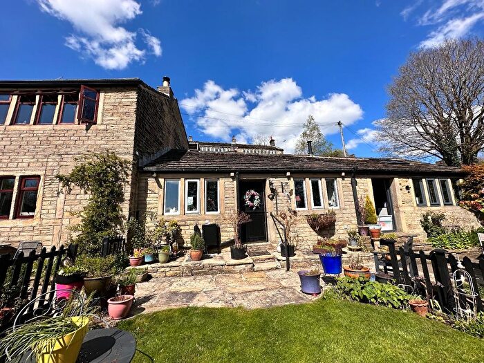 1 Bedroom Terraced Bungalow For Sale In Kiln Brow, Golcar, Huddersfield, HD7