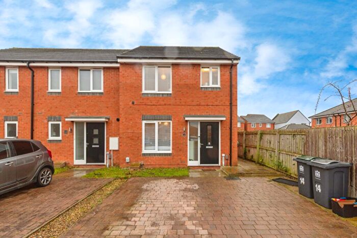 3 Bedroom End Of Terrace House For Sale In Spinning Close, Darlington, Durham, DL1