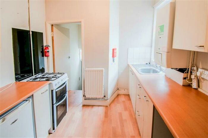 4 Bedroom Maisonette To Rent In Ashleigh Grove, Jesmond, Newcastle Upon Tyne, NE2