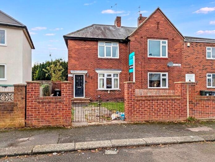 2 Bedroom Semi Detached House To Rent In The Roundway, Newcastle Upon Tyne, NE12
