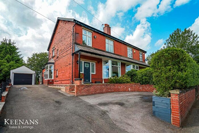 3 Bedroom Semi-Detached House For Sale In Brandlesholme Road, Bury, BL8